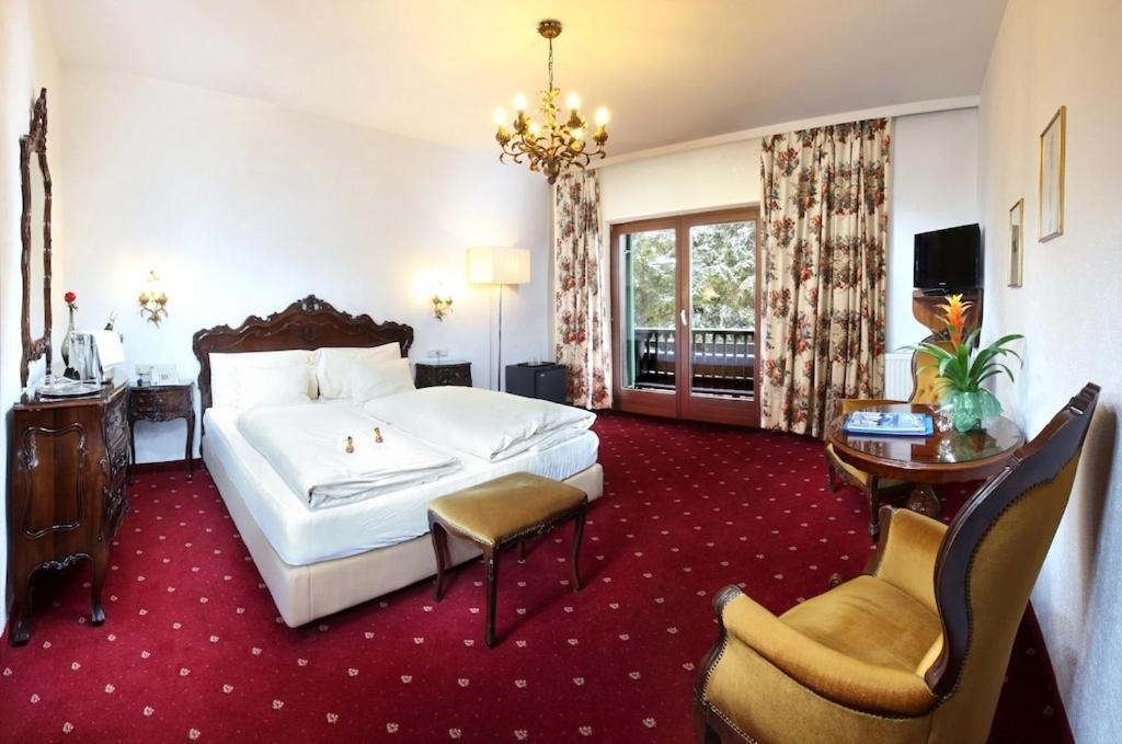 Hotel Tyrol-Alpenhof Seefeld in Tirol Room photo